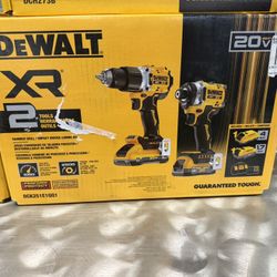 New Dewalt Drill Cr 20v 2 Combo Set Model: DCK251E1QQ1 RETAIL $329 Home Depot 