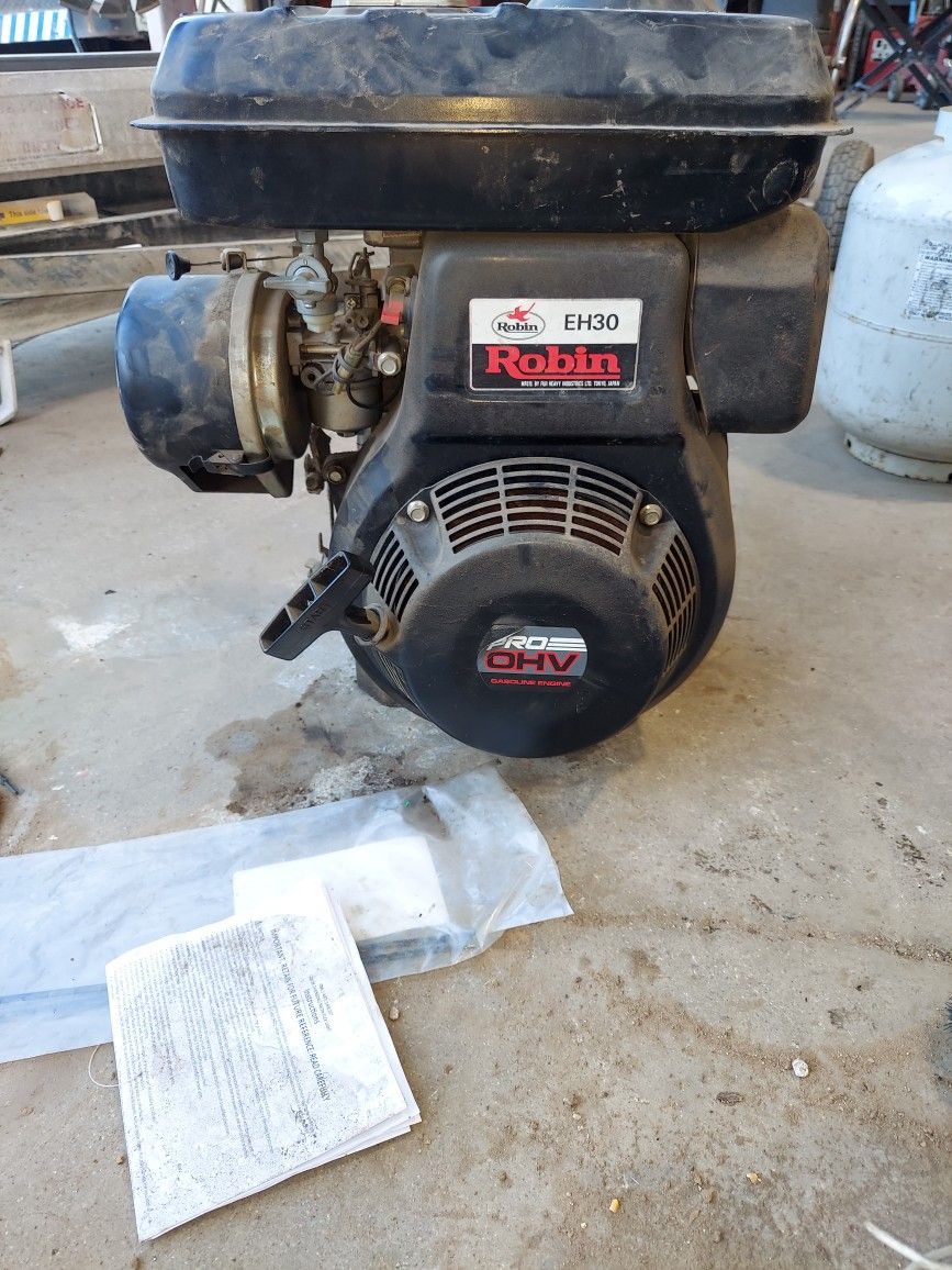 Robbin Engine Eh30
