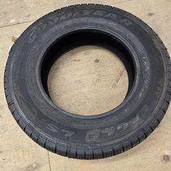 1 Goodyear Eagle LS2 205/70R16 tire