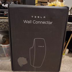 Tesla Wall Connector 