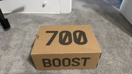 Yeezy Foam Runner Grey size 8