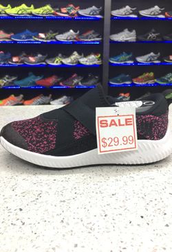 Reebok sizes 1 to 7 juniors available sale$29.98