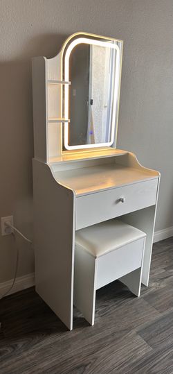Makeup Vanity
