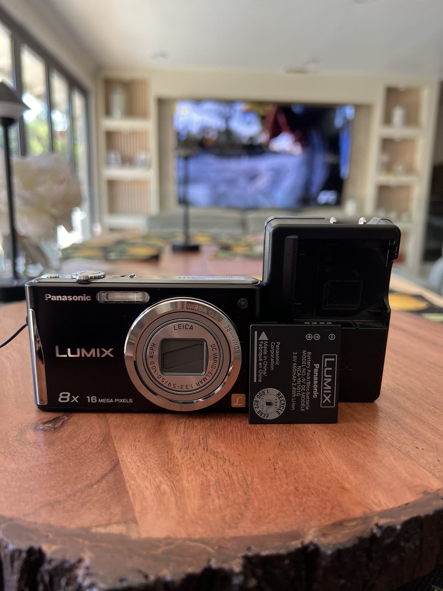 Panasonic Lumix dmc-fh24
