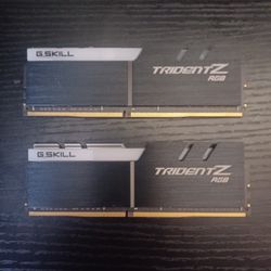 G.SKILL Trident Z RGB Series XMP DDR4 32GB 2x16GB PC4-25600 CL16 3200 MT/s PC RAM 