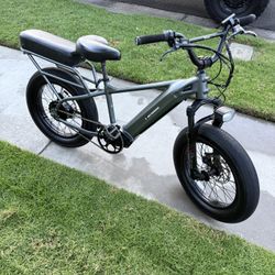 Board Members Mini Moto
