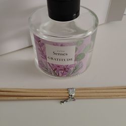 Avon Scented Reed Diffuser