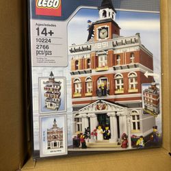 Lego Modular 10224 Town Hall