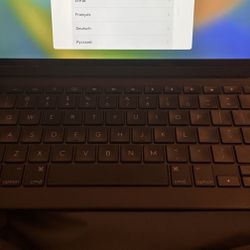 Apple Ipad Keyboard Folio & Apple Pencil (2nd Generation)