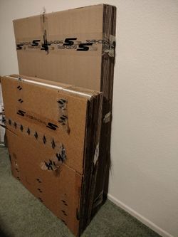 New moving large boxes Free