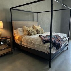 King size Canopy Bed