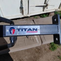 Titan Fitness Pull Heavy-duty 