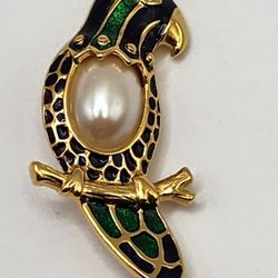 Gold Tone Enamel Parrot Brooch Pin Faux Pearl White Oval Animal Bird