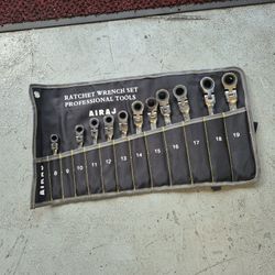 New 11 pc flex head metric ratcheting Wrench set