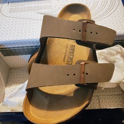Beige Birkenstock Arizona