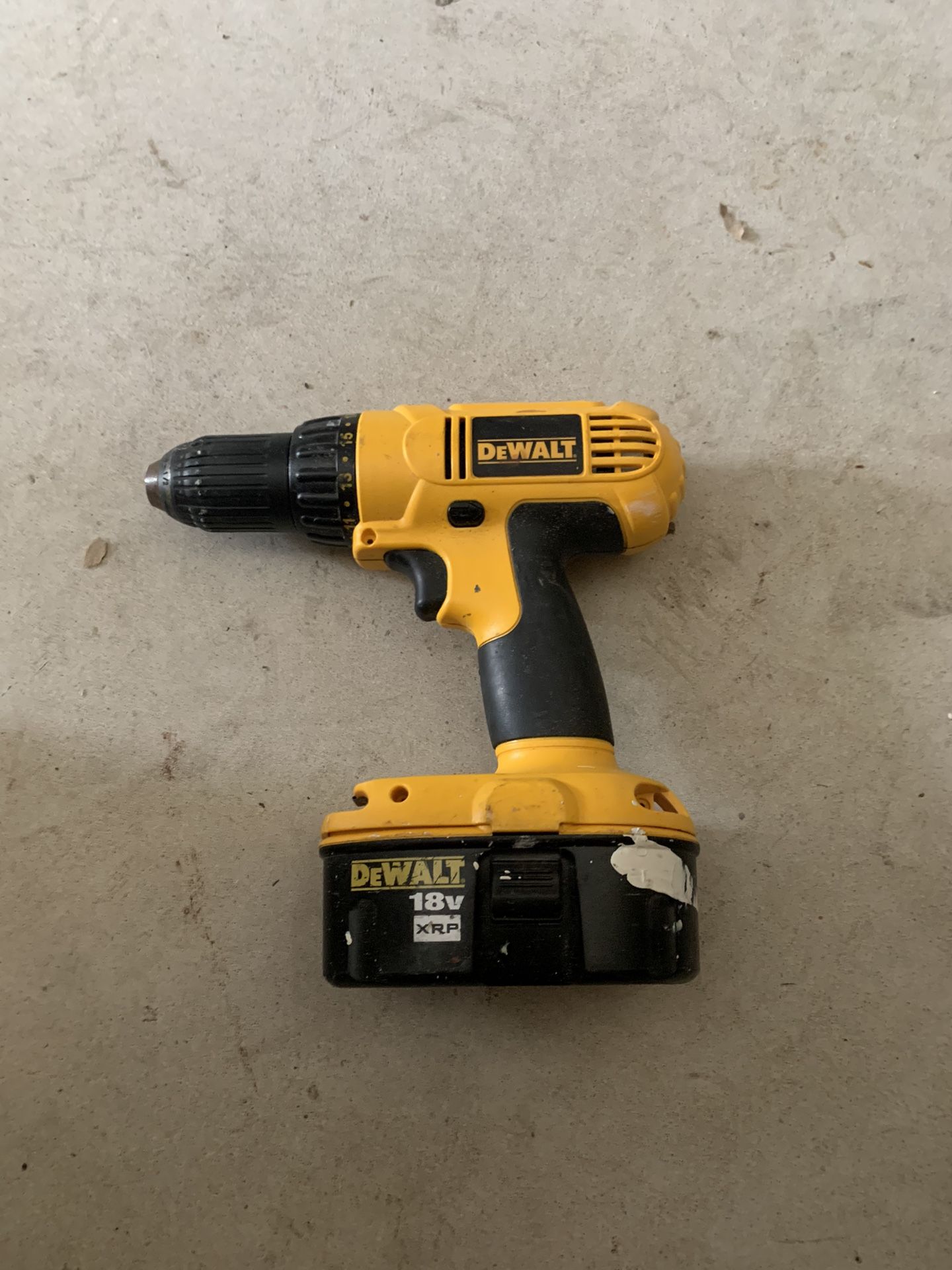 Power Drill 18v, Flashlight, Battery Charger Combo