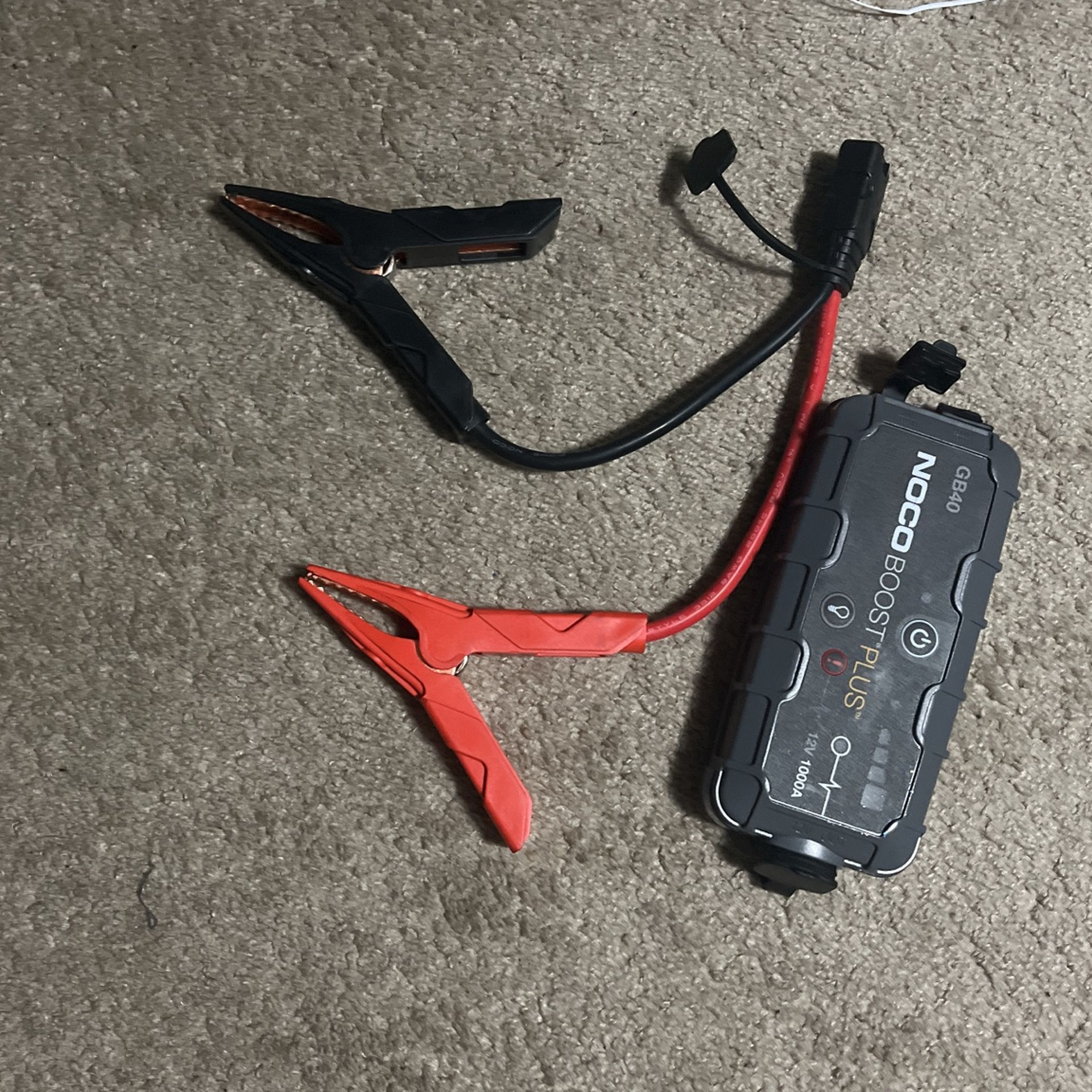 gb40 NOCO jump starter