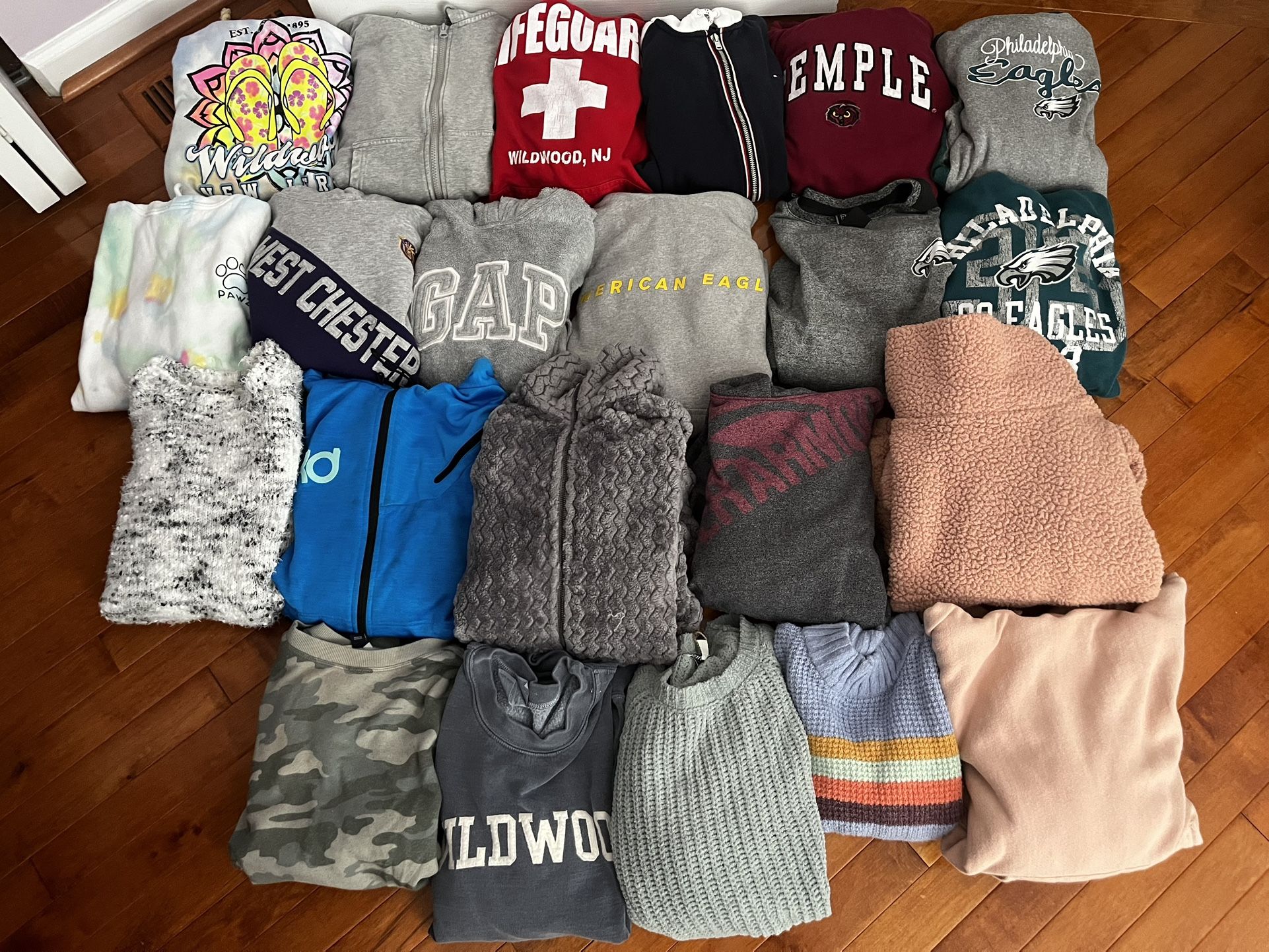 Girls Sweatshirts and Sweaters Size Small