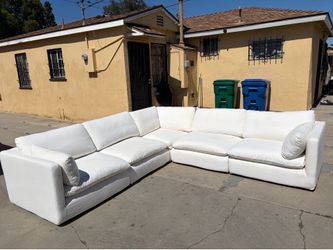 White West Elm Hampton Modular 5-Piece Sectional (125") - Delivery Available Today !🚚