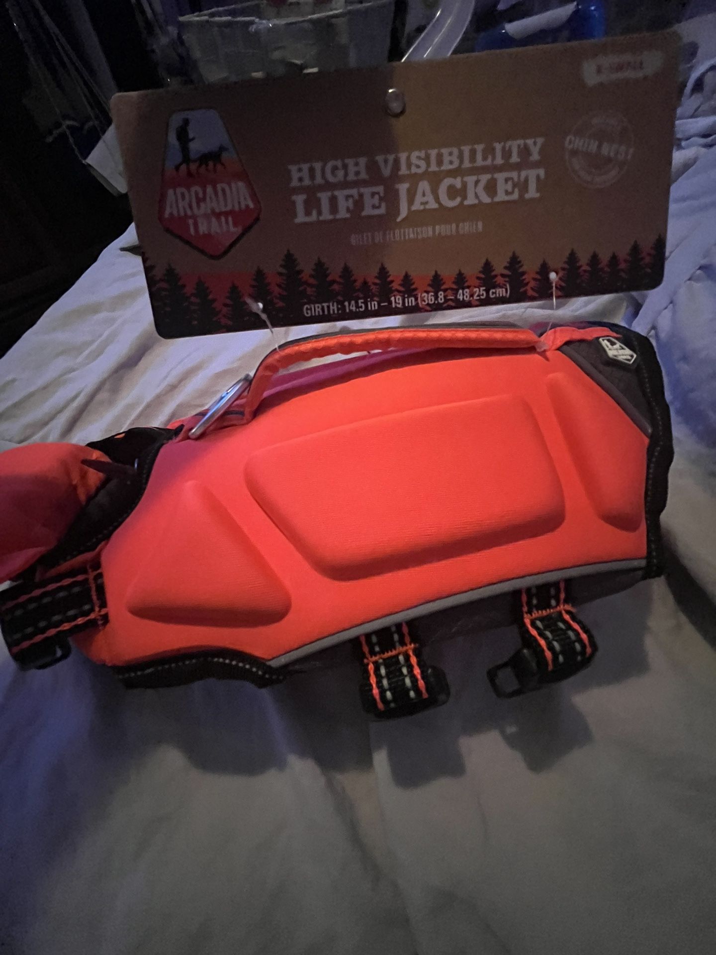HIGH VISIBILITY LIFE JACKET