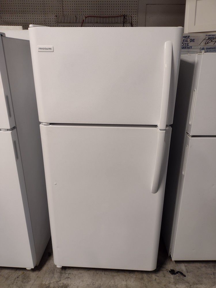 Like New Fridge, Delivery Available!!!