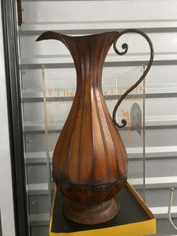 Tall Decorative Base?