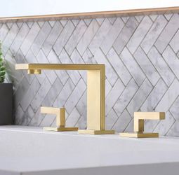 Gold Bathroom Faucet, Modern Commercial 2 Handle 3 Holes Brushed Gold F17G