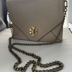 Authentic Beige Tory Burch, Leather Purse. Definitely Is Used.