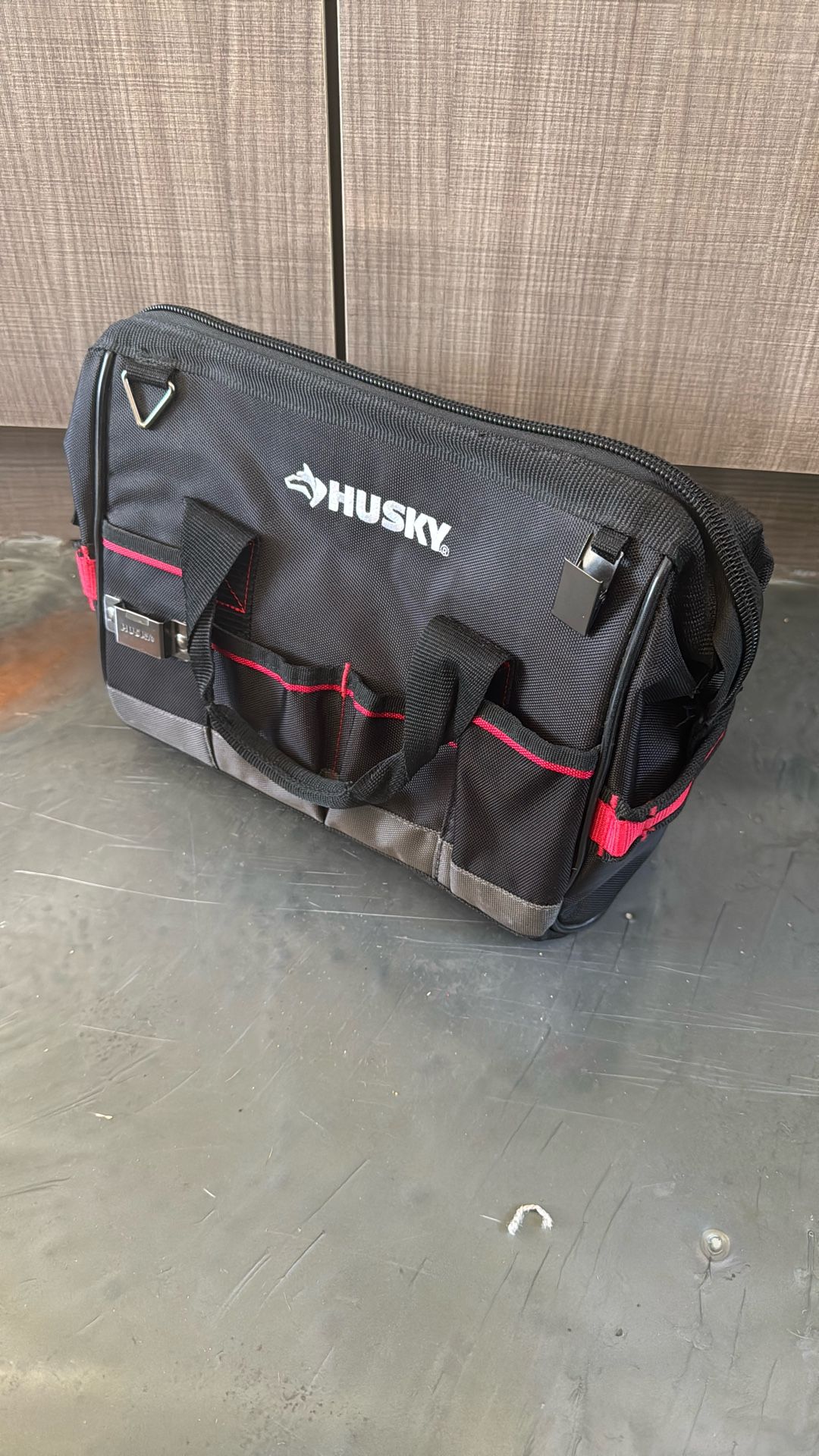 Small Husky Toolbag