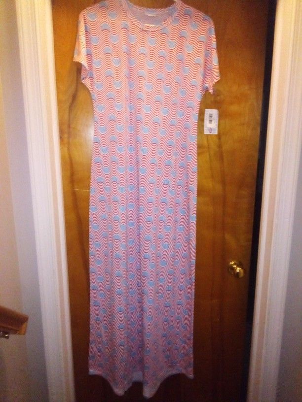 Beautiful NWT LuLaRoe Size Small Dress