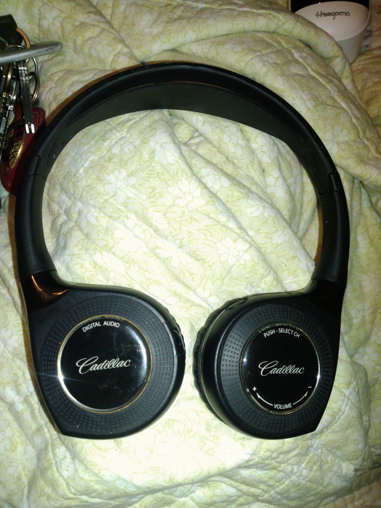 Cadillac Wireless Headphones 