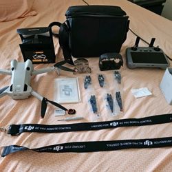 Dji Mini 4 Pro Fly More Combo in Excellent Condition