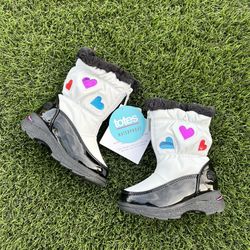 Size 7T NEW Totes Girls Hearts Winter Snow Rain Waterproof Boots Shoes