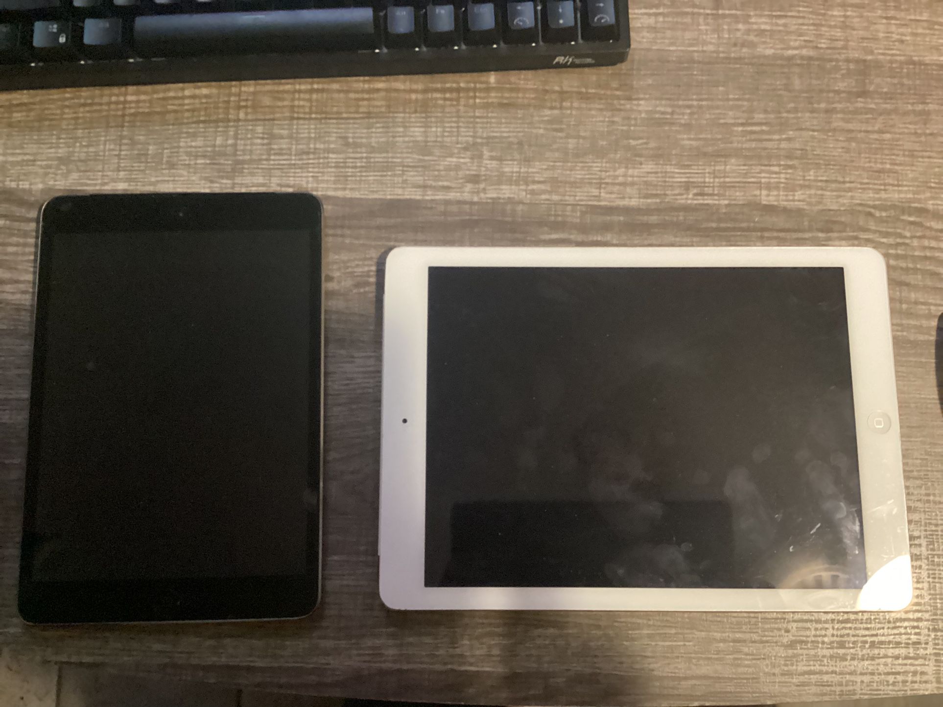For Parts: iPad and iPad Air