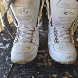Thirty Two Boots