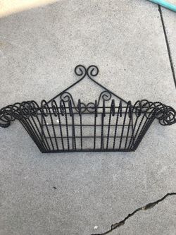Wire planter