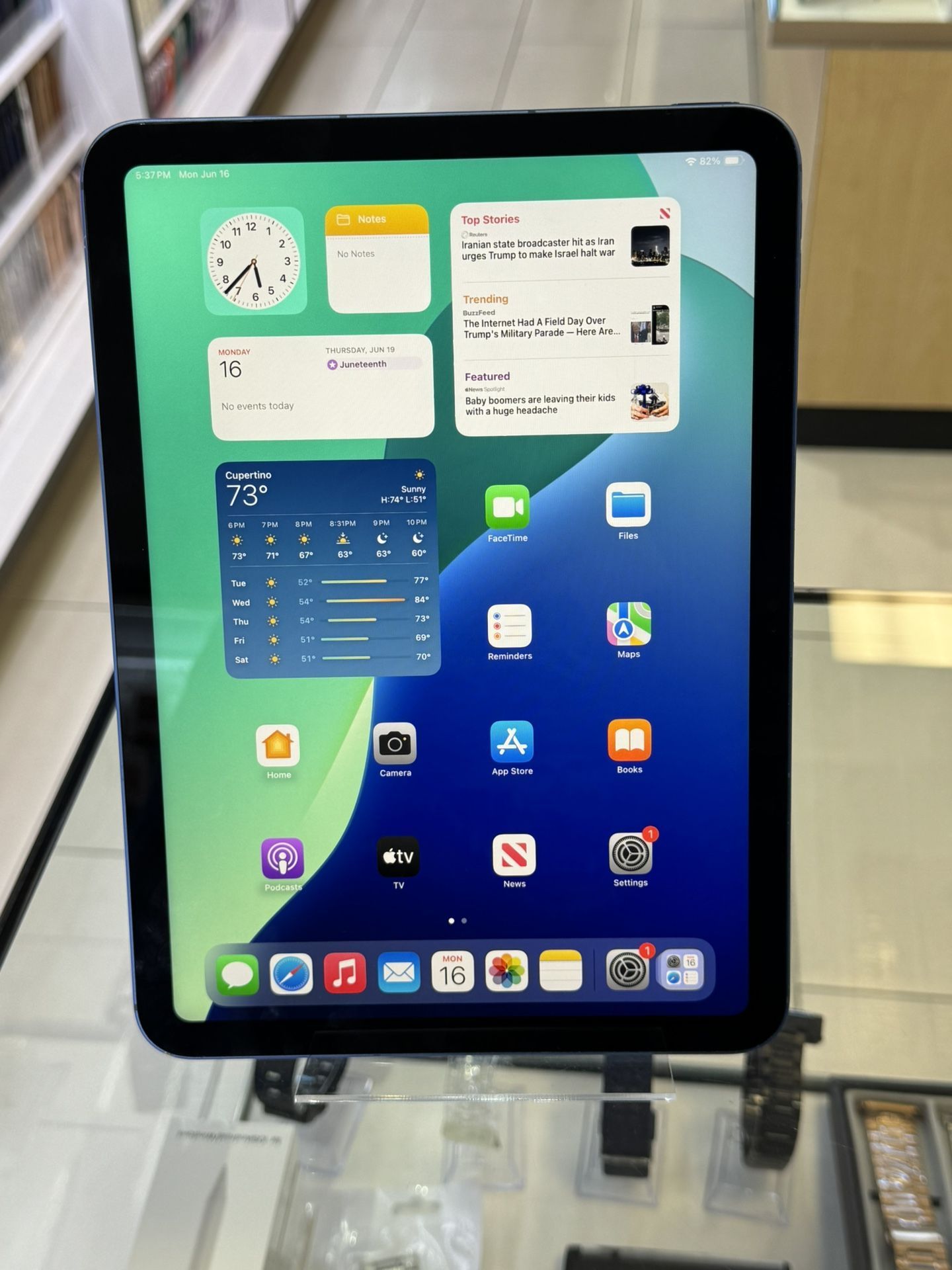 iPad 10 256gb WiFi & LTE
