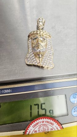 10k CZ Pendant (Price Is Firm)