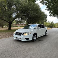 2016 Nissan Altima Sport! 4,800$ CASH