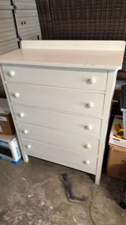 Dresser