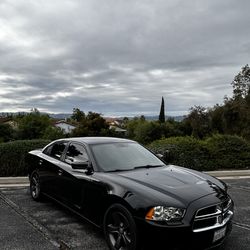 2013 dodge charger se