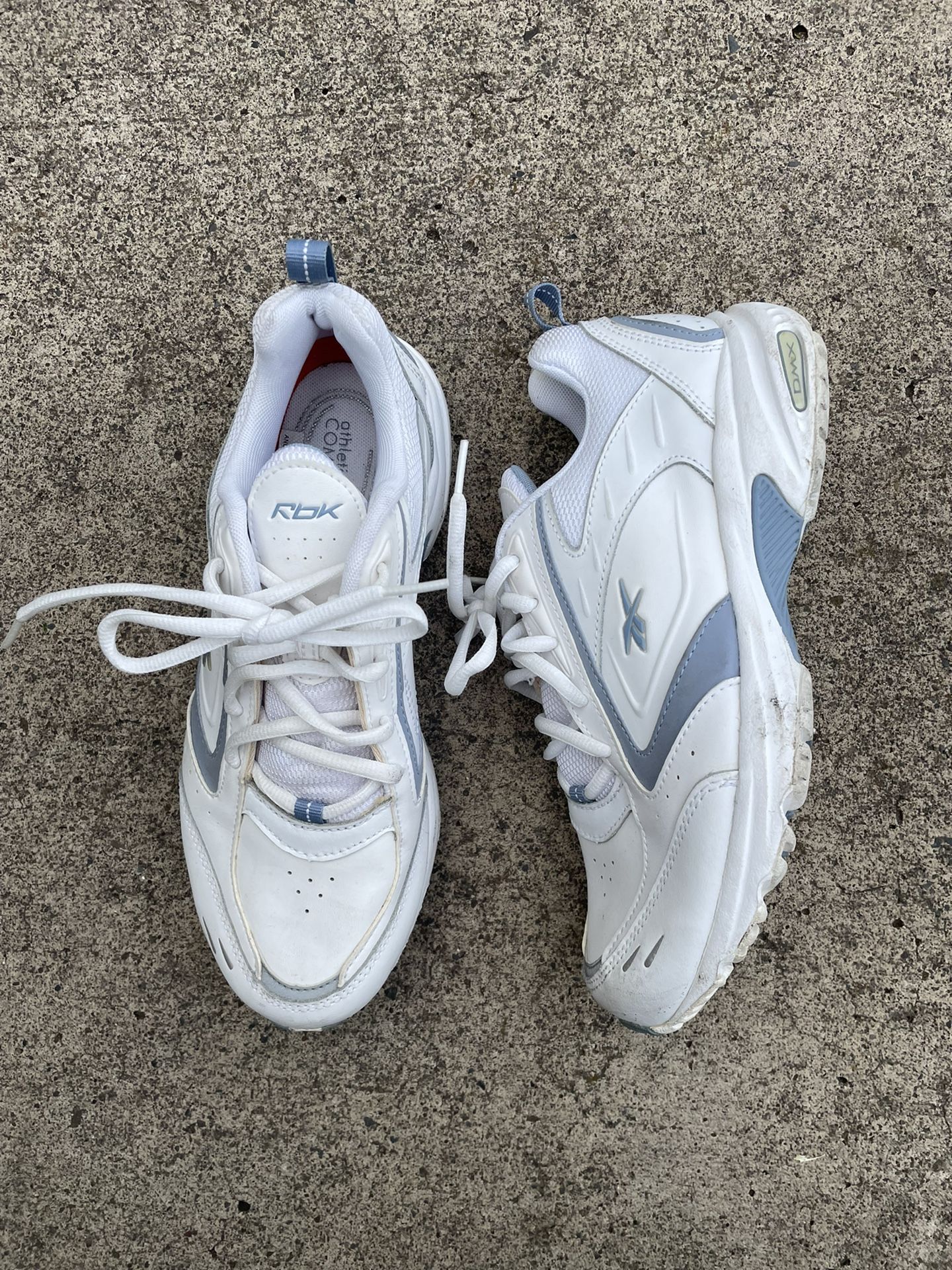 Reebok DMX Foam Walking Shoes Athletic Sneaker size 8