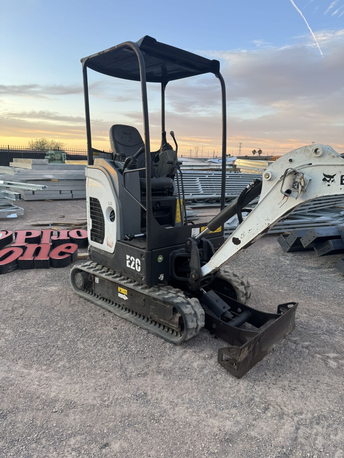 2016 Bobcat E20