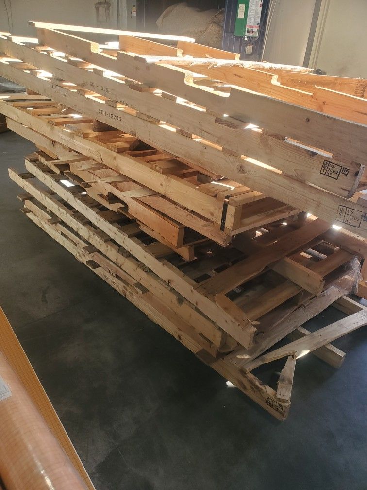 Free Scrap Pallets