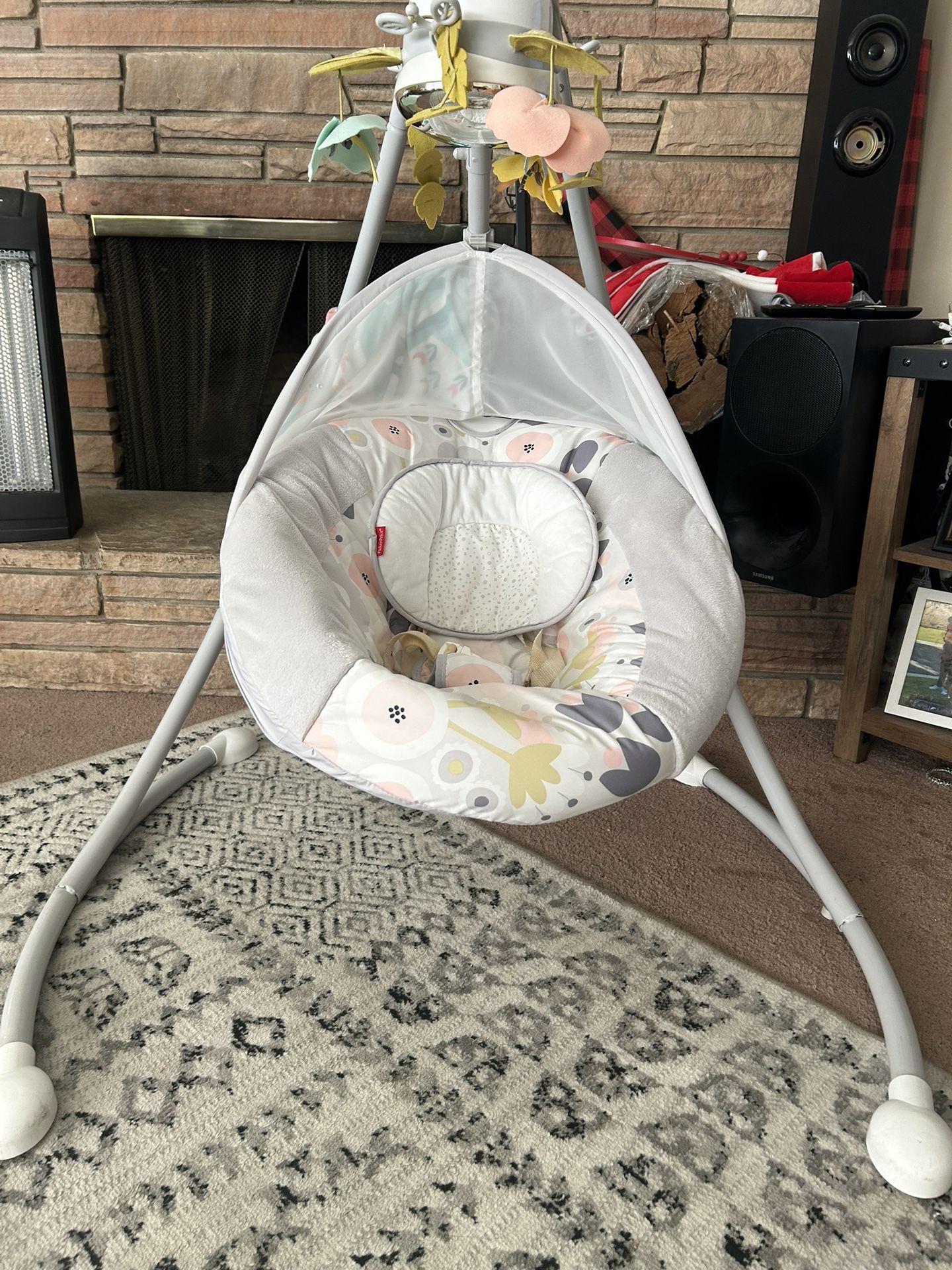 Fisher price baby Swing