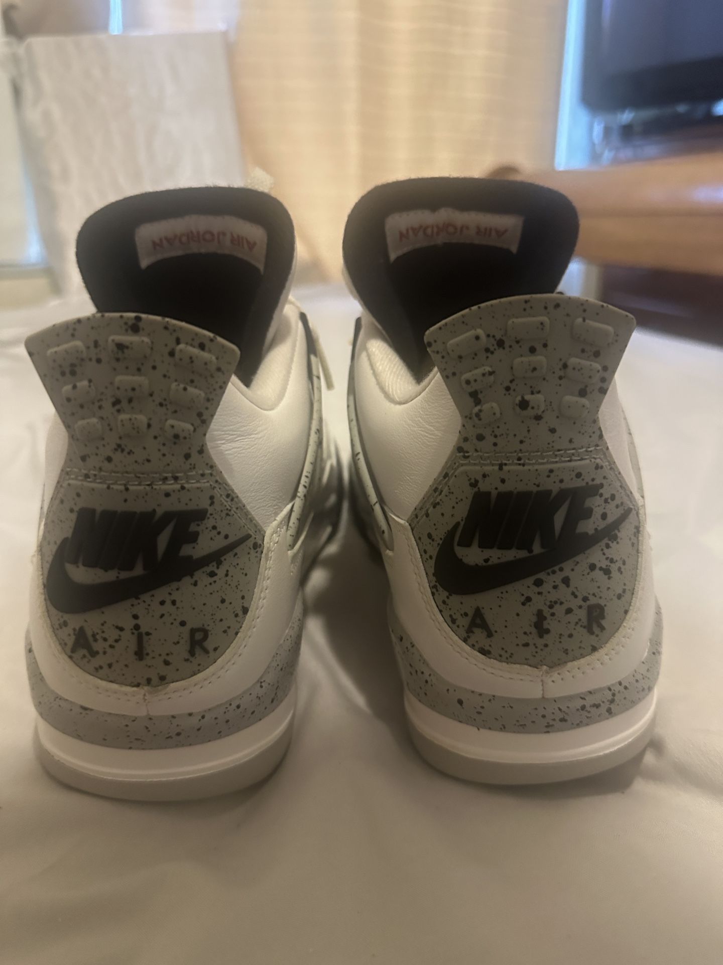 Jordan White Cement 4 (2016) (Never Worn) Size 9 display picture 1