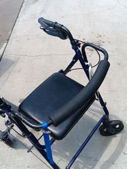 Rollator walker
