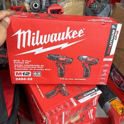 Milwaukee M12 Combo Drill And Impact With 2 Batteries And Charger 