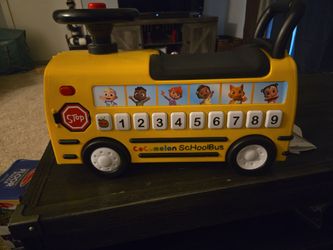 CoComelon School Bus Ride