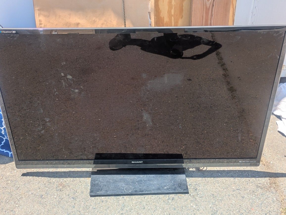 sharp Aquos 3d tv